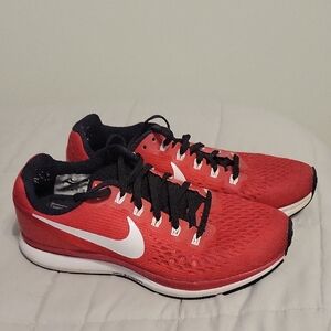 Nike Air Zoom Pegasus Sneakers